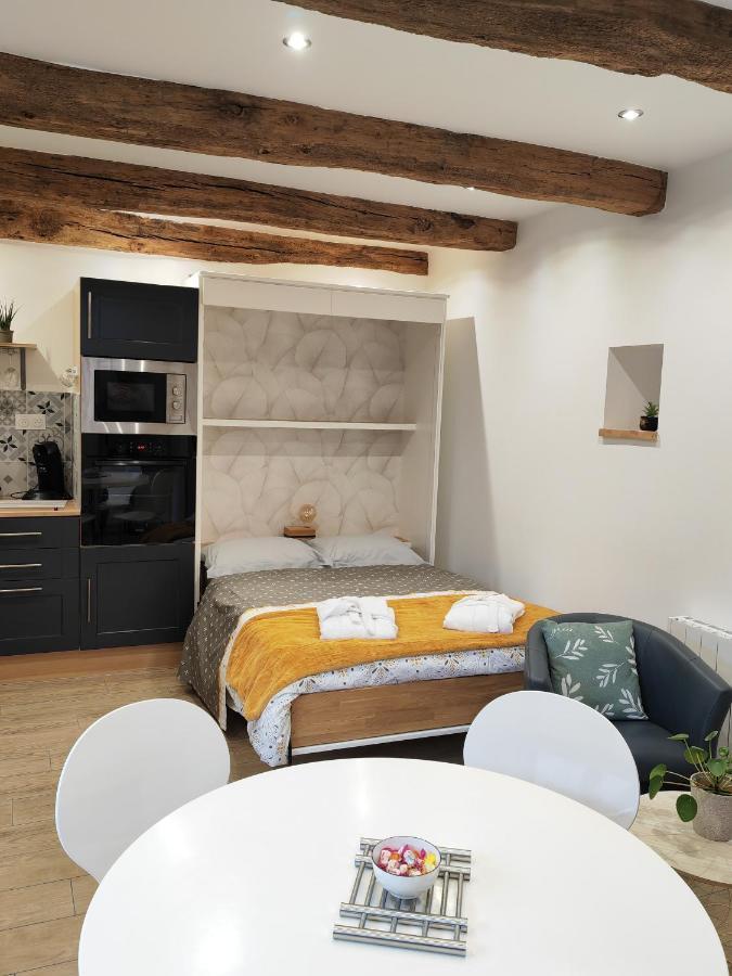 A La Memoire De Merlin & Spa Saint-Malon-sur-Mel Екстериор снимка
